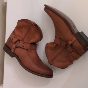 My feet were too wide on top